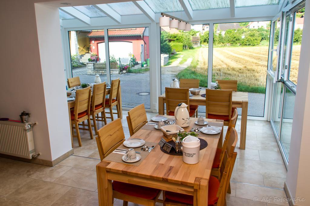 Gaestehaus Lehr Kinding Εξωτερικό φωτογραφία